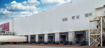 Московское шоссе, д. 177 Площадь = 6 000 м² Емкость = 10 000 паллетомест